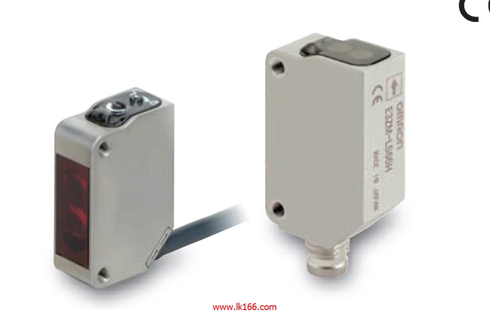 OMRON Compact Photoelectric Sensor  E3ZM-D67 